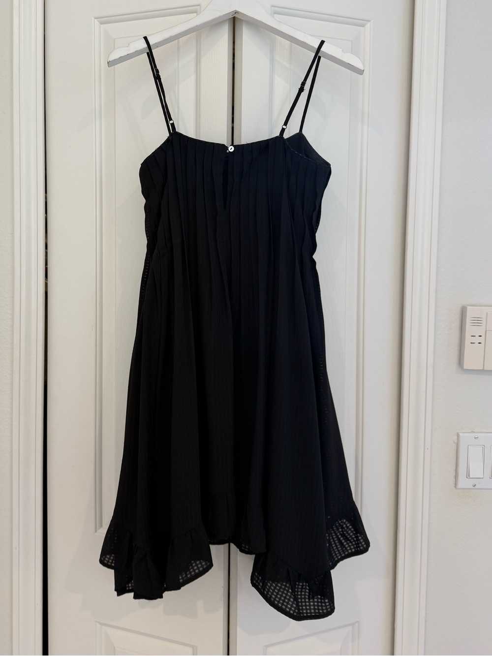 Adelyn Rae Black Spaghetti Strap High-Low Dress - Picture 4 of 4